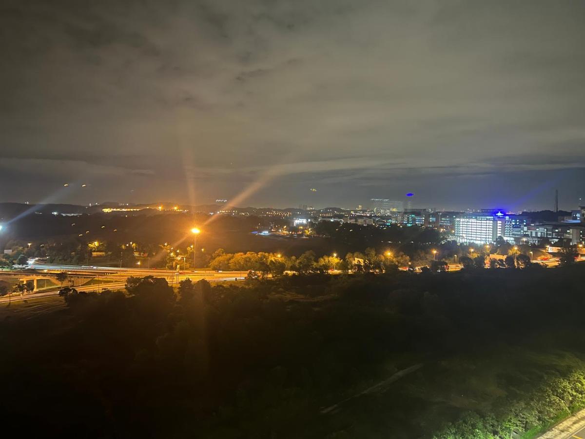 Mucihome Clio 3R2B, Putrajaya Condo Near To Ioi City Mall, Alamanda, Hospital Serdang, Wetland Studio Kru Dll- Non Smoking Home For Malaysian Only Zewnętrze zdjęcie